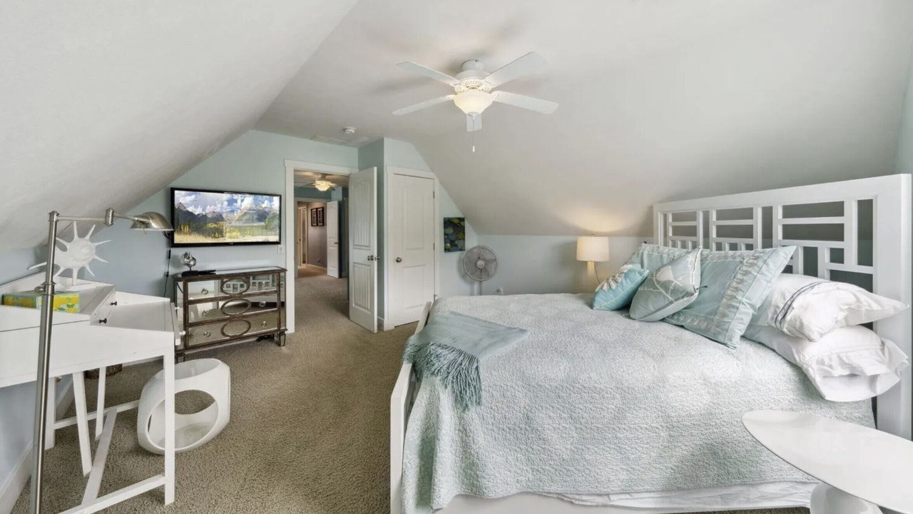 Photo of Bedroom in Marblehead