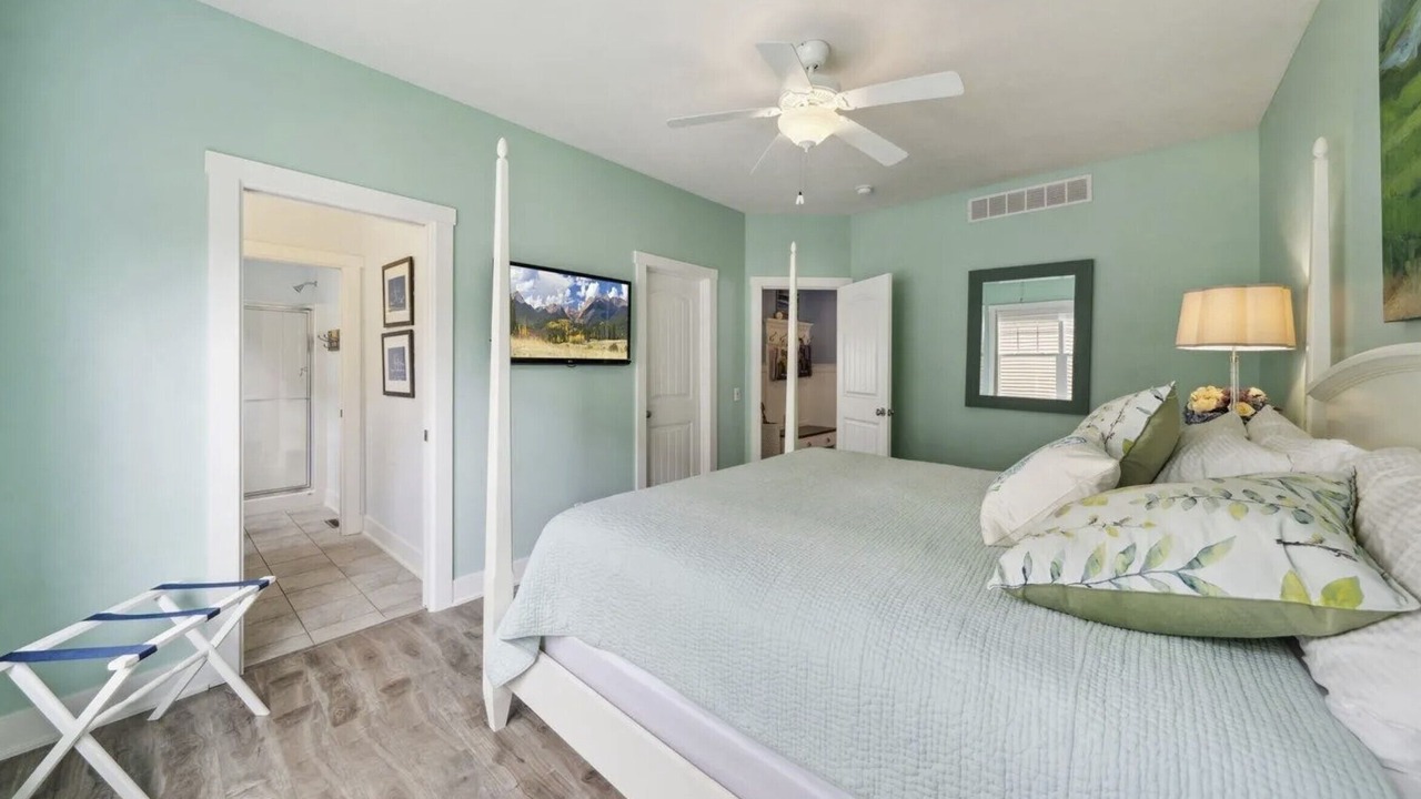 Photo of Bedroom in Marblehead