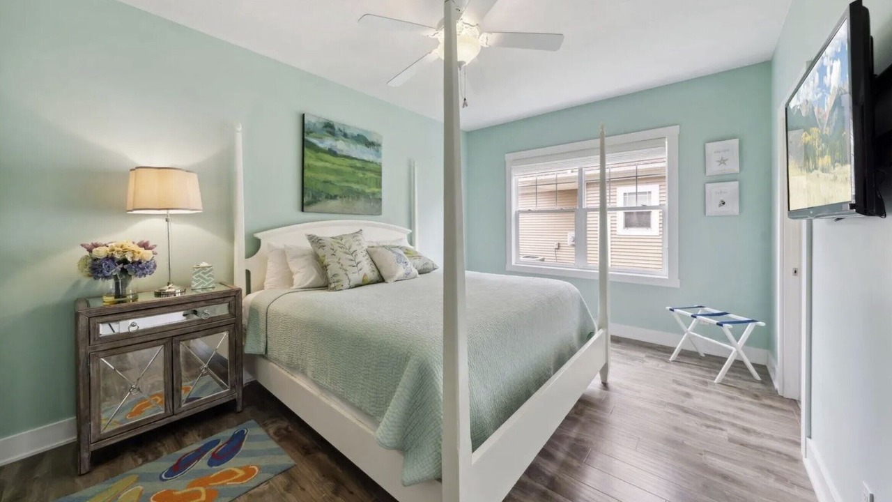 Photo of Bedroom in Marblehead
