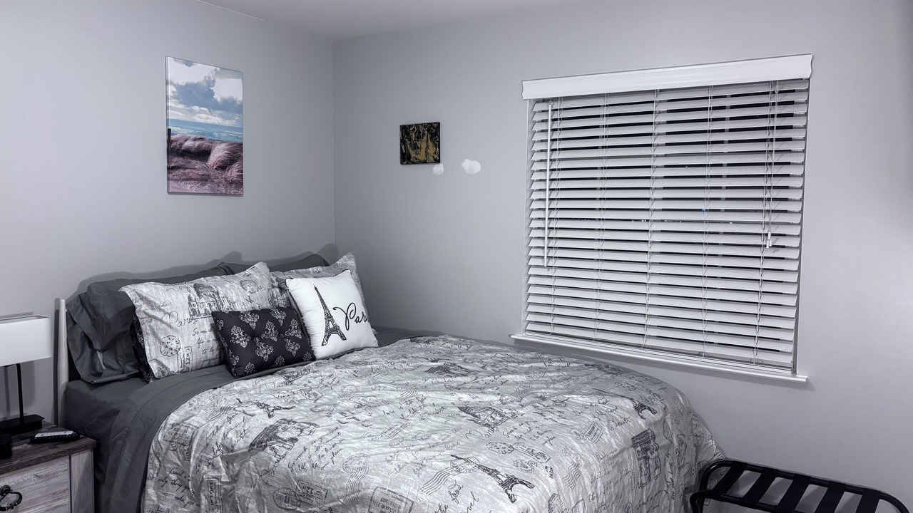Photo of Bedroom in Madison Heights