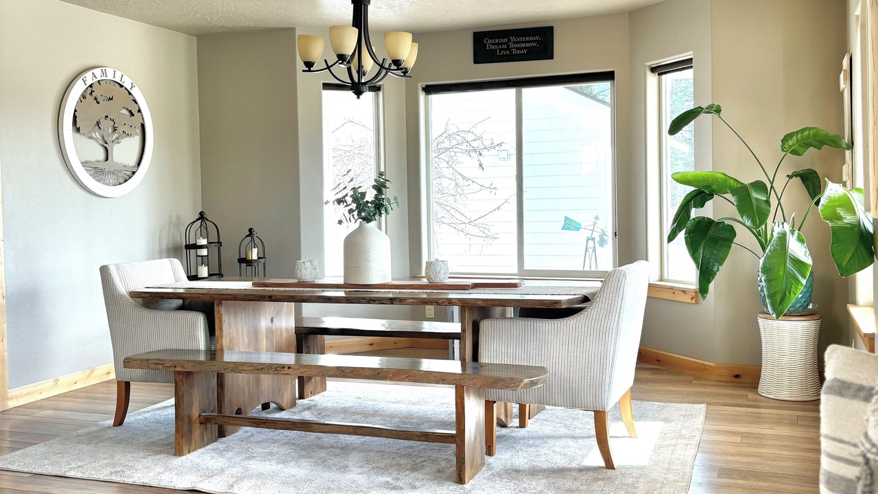 Photo of Livingroom in Athol
