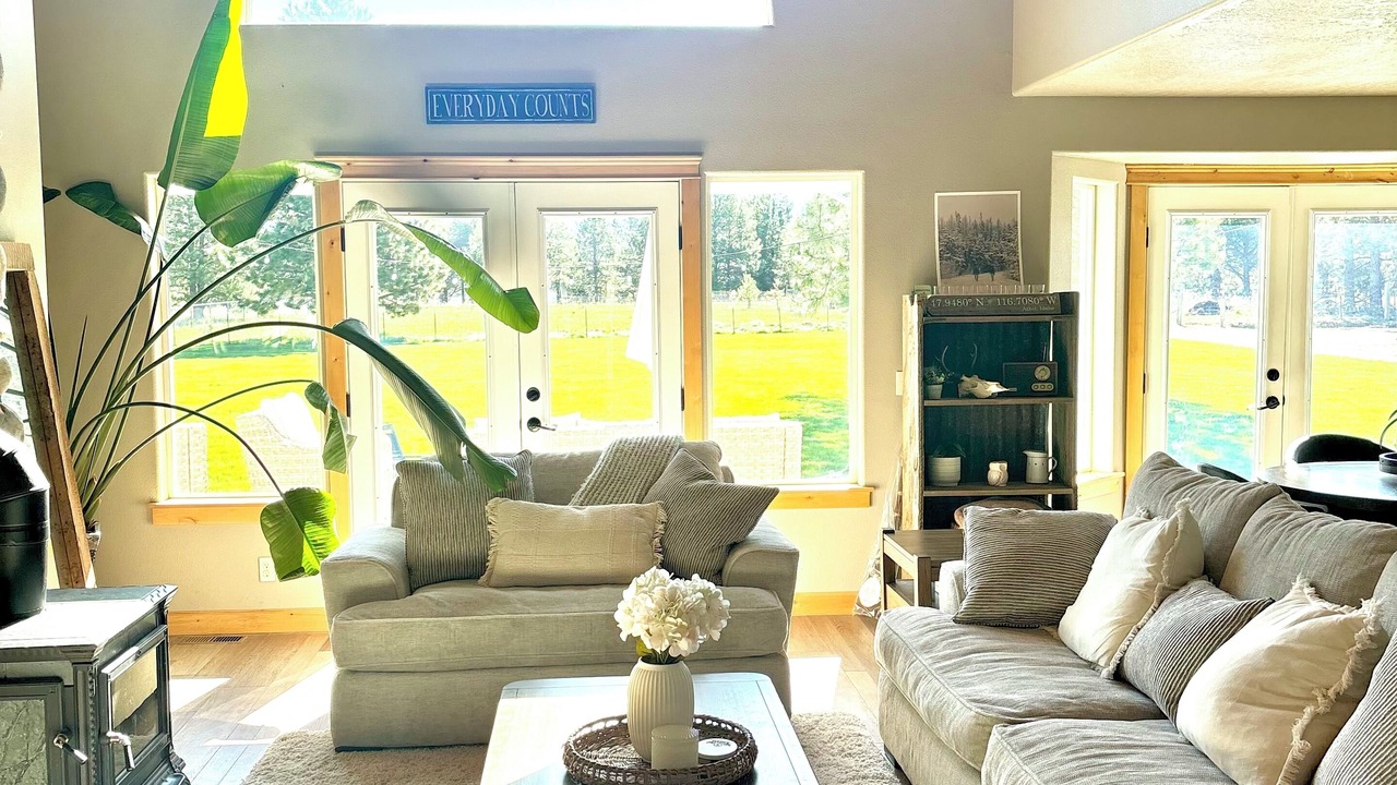 Photo of Livingroom in Athol