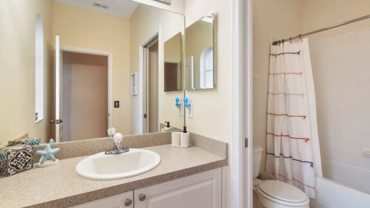 Photo of Bathroom in Hillcrest Estates