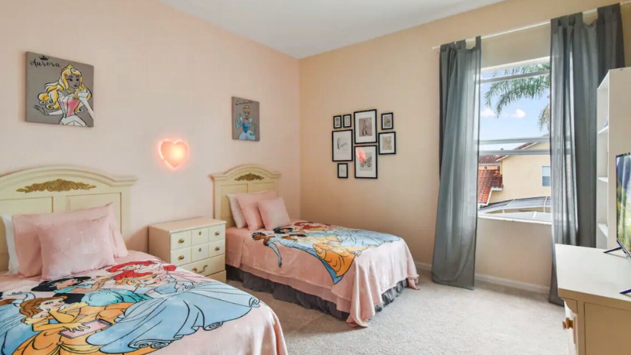 Photo of Bedroom in Hillcrest Estates