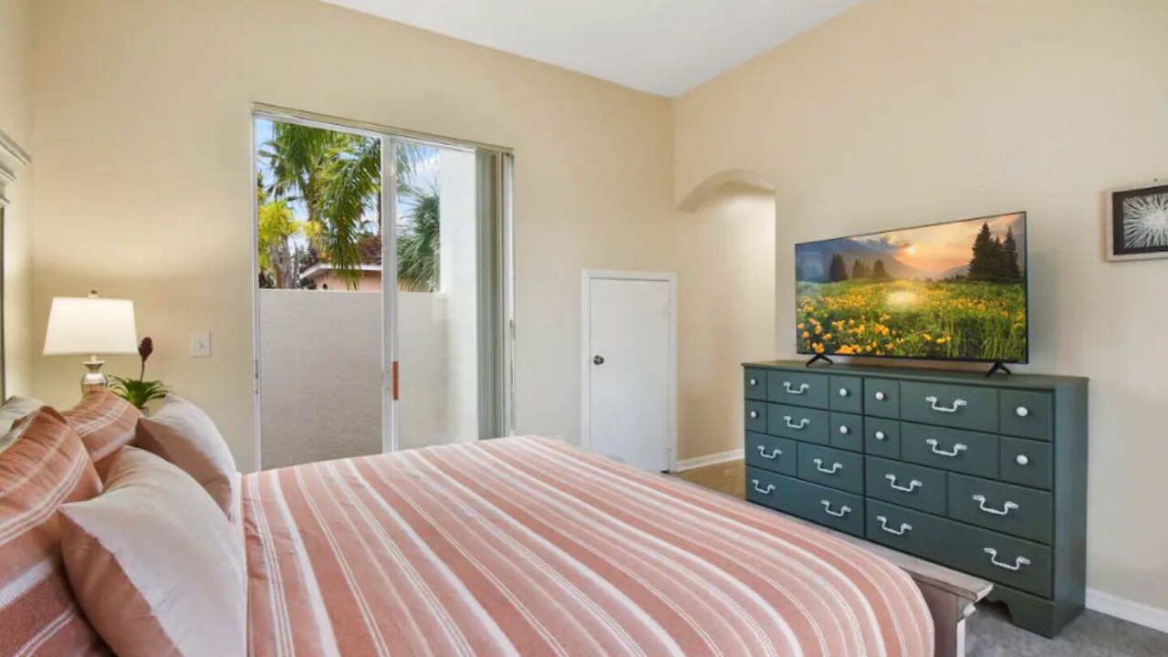 Photo of Bedroom in Hillcrest Estates