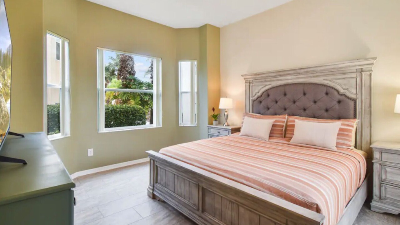 Photo of Bedroom in Hillcrest Estates