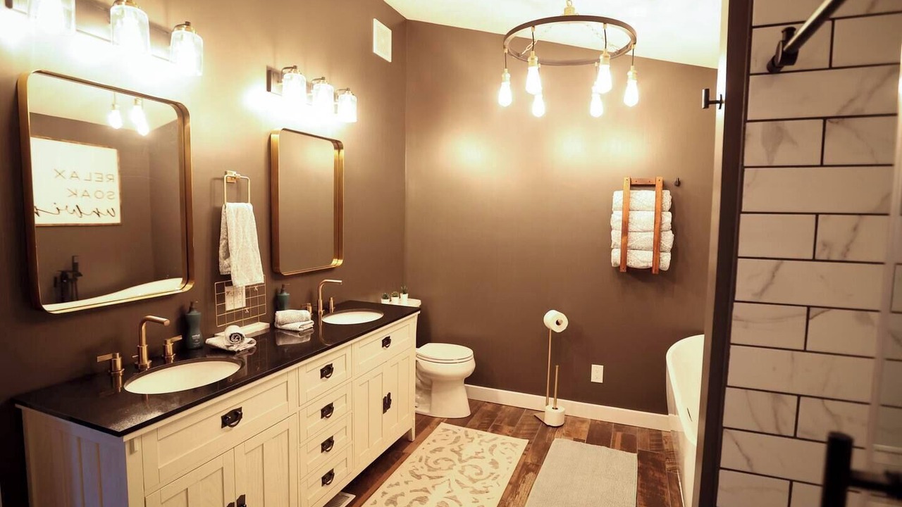 Photo of Bathroom in Butler