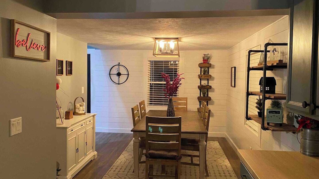 Photo of Livingroom in Butler