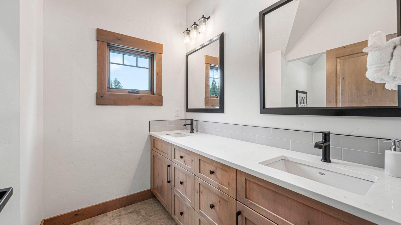 Photo of Bathroom in Tamarack Resort