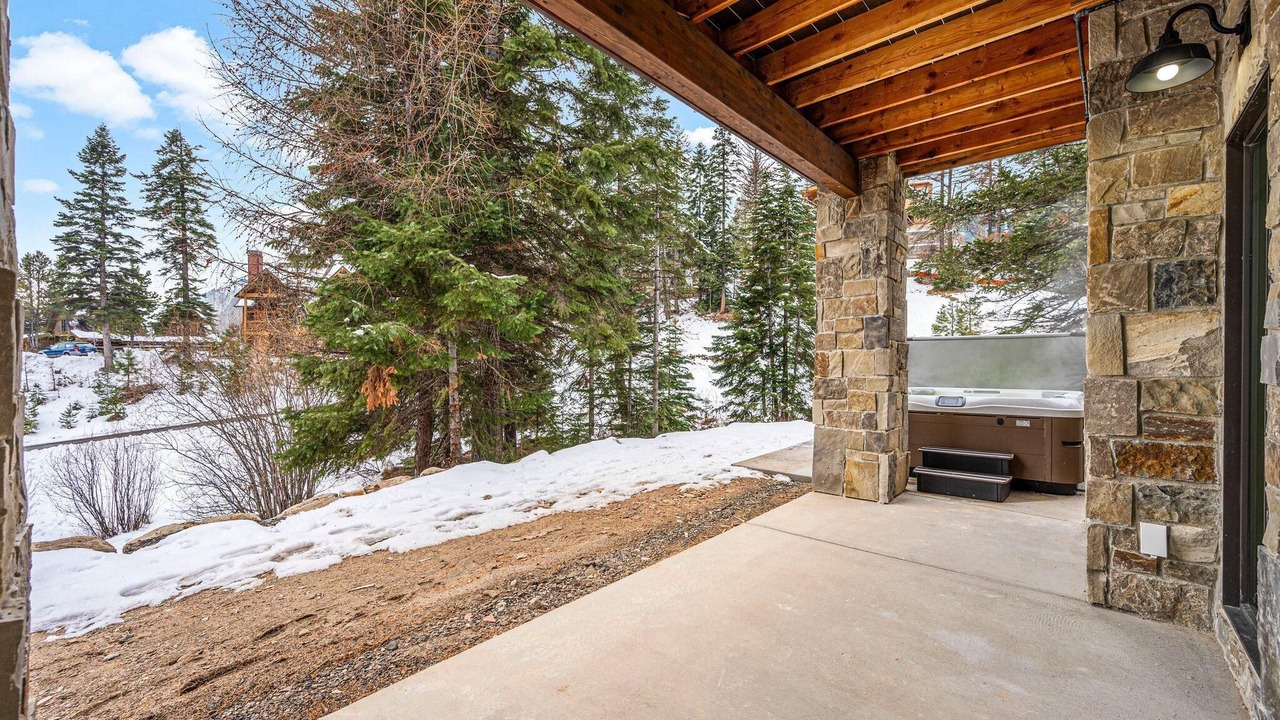 Photo of Patio Balcony in Tamarack Resort