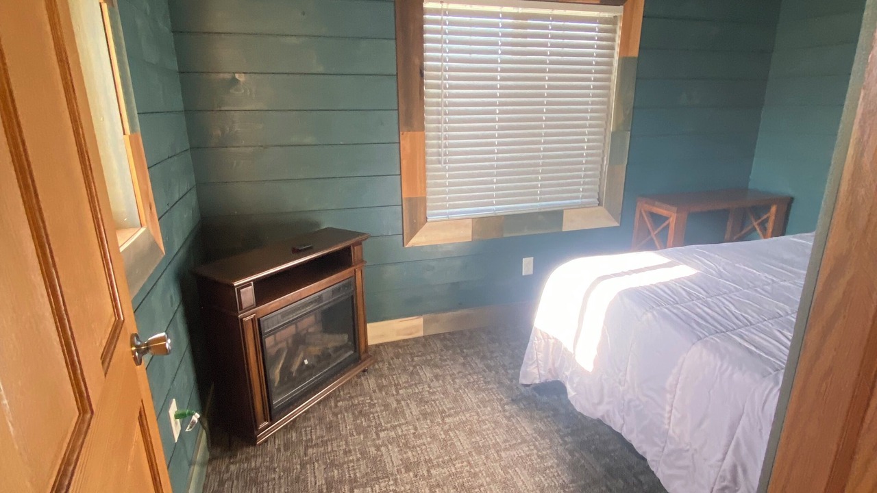 Photo of Bedroom in Luverne