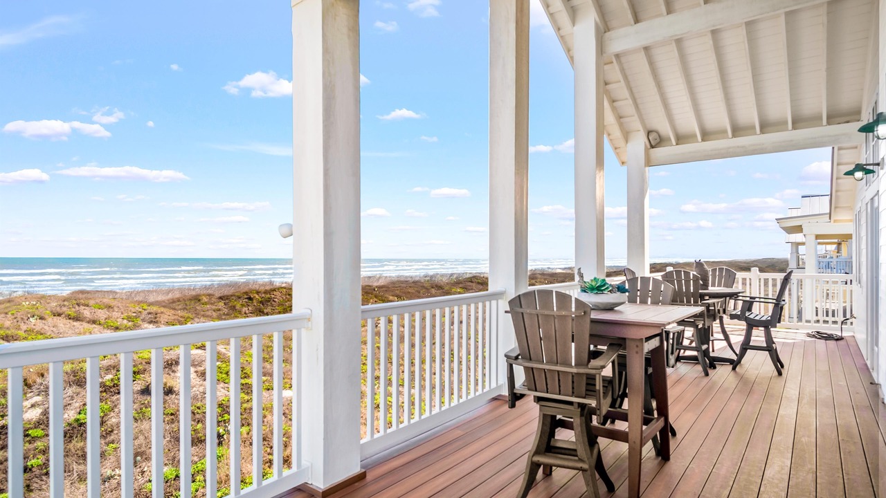 Photo of Patio Balcony in Cinnamon Shore