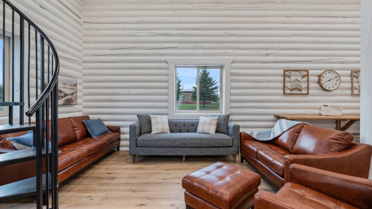 Photo of Livingroom in St. Charles