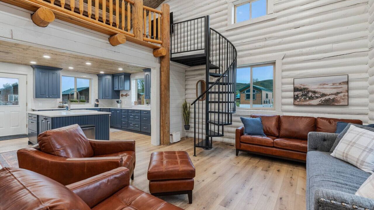 Photo of Livingroom in St. Charles