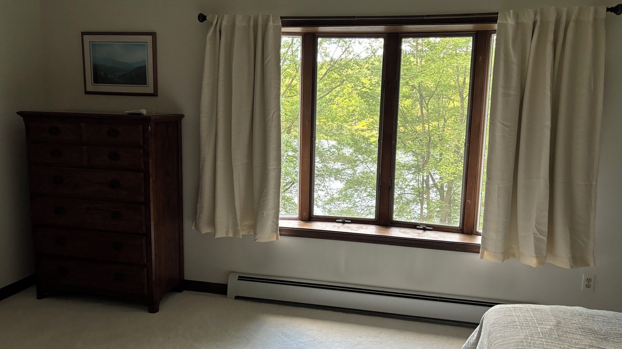 Photo of Bedroom in Treasure Lake