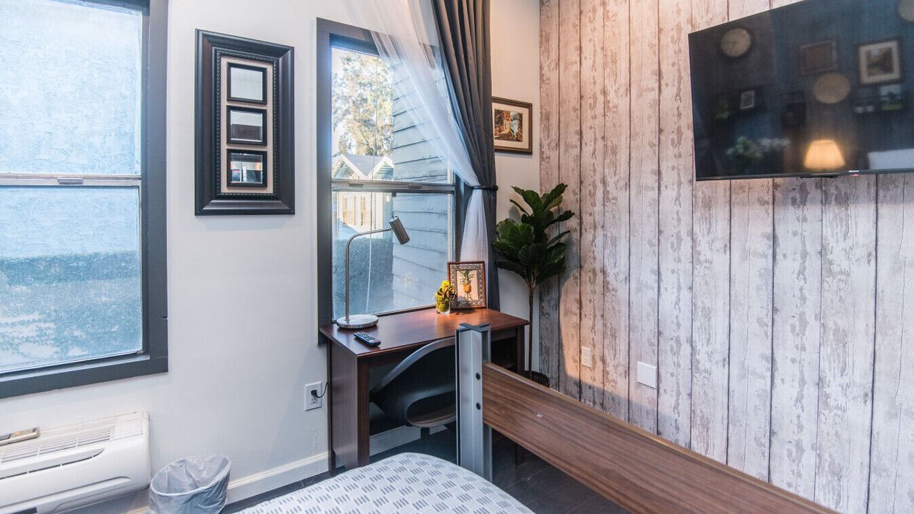 Photo of Bedroom in Downtown Los Angeles