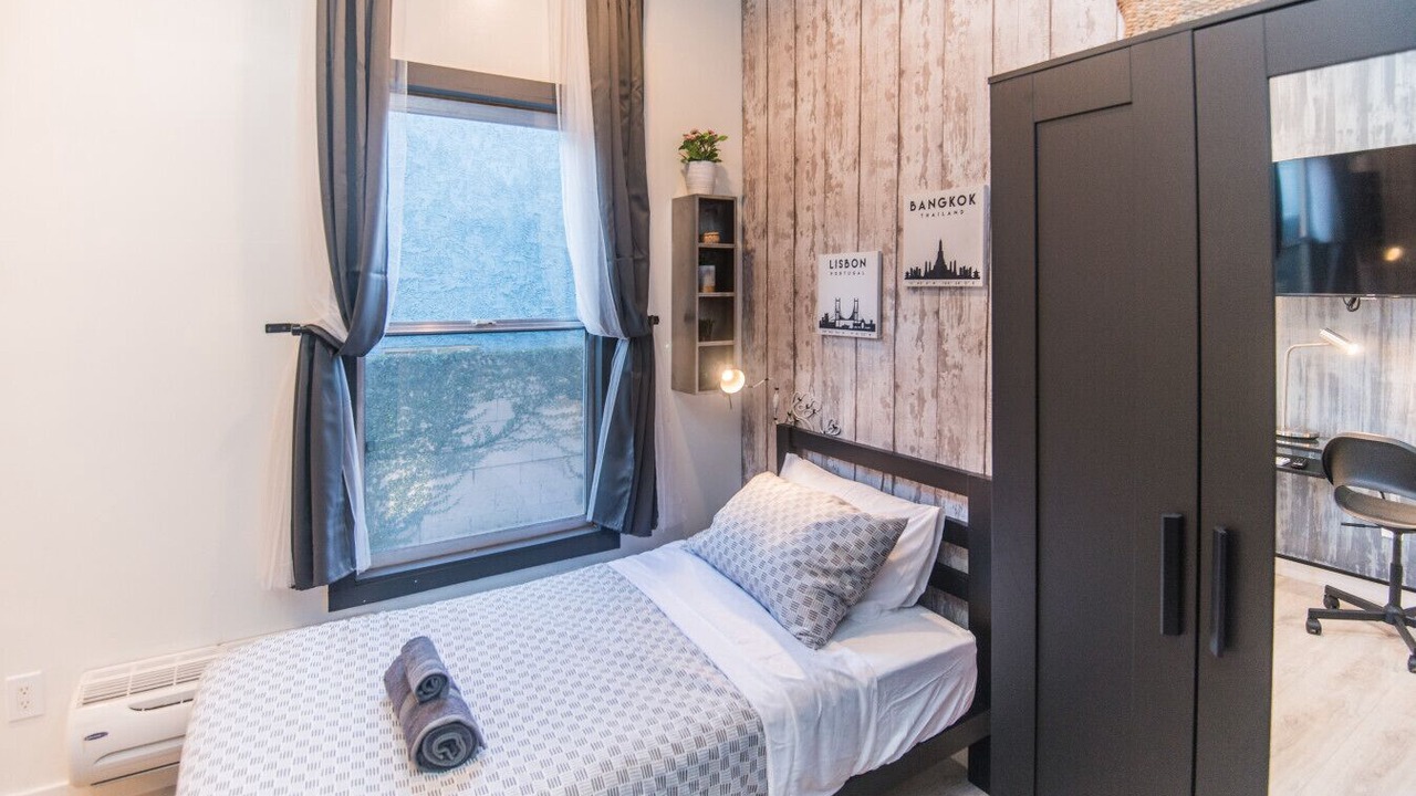 Photo of Bedroom in Downtown Los Angeles