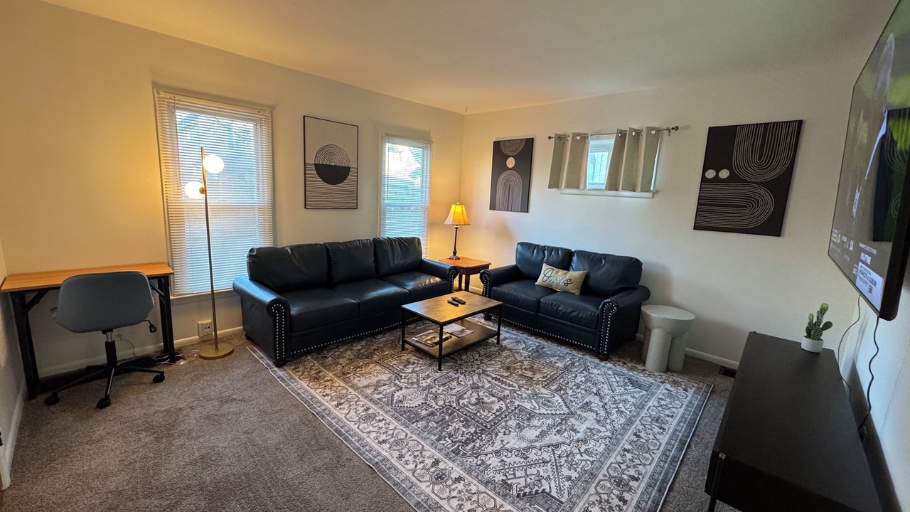 Photo of Livingroom in Lakewood