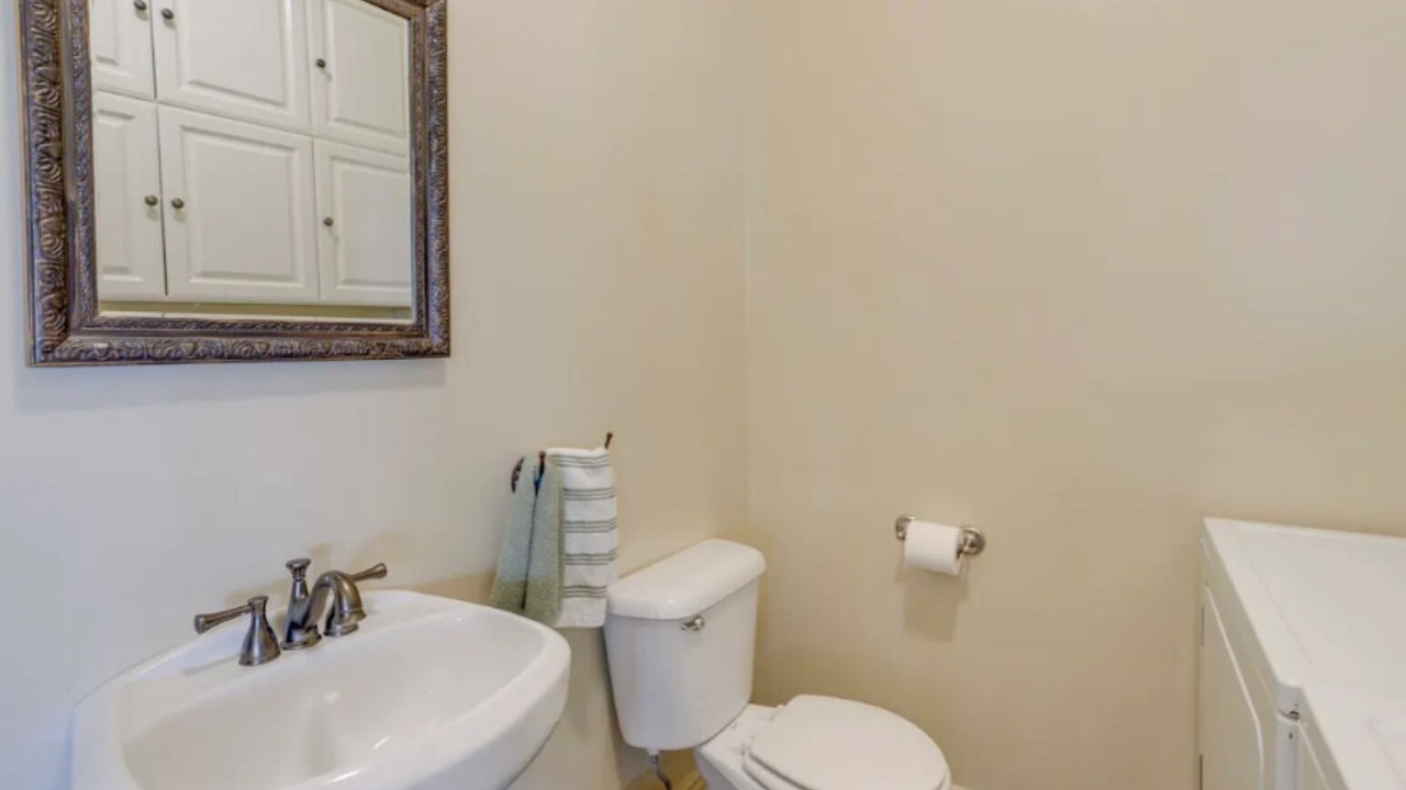Photo of Bathroom in Lapoint