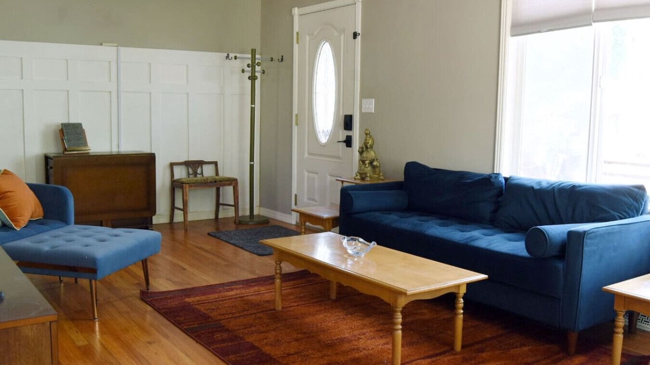 Photo of Livingroom in Franklin to the Fort