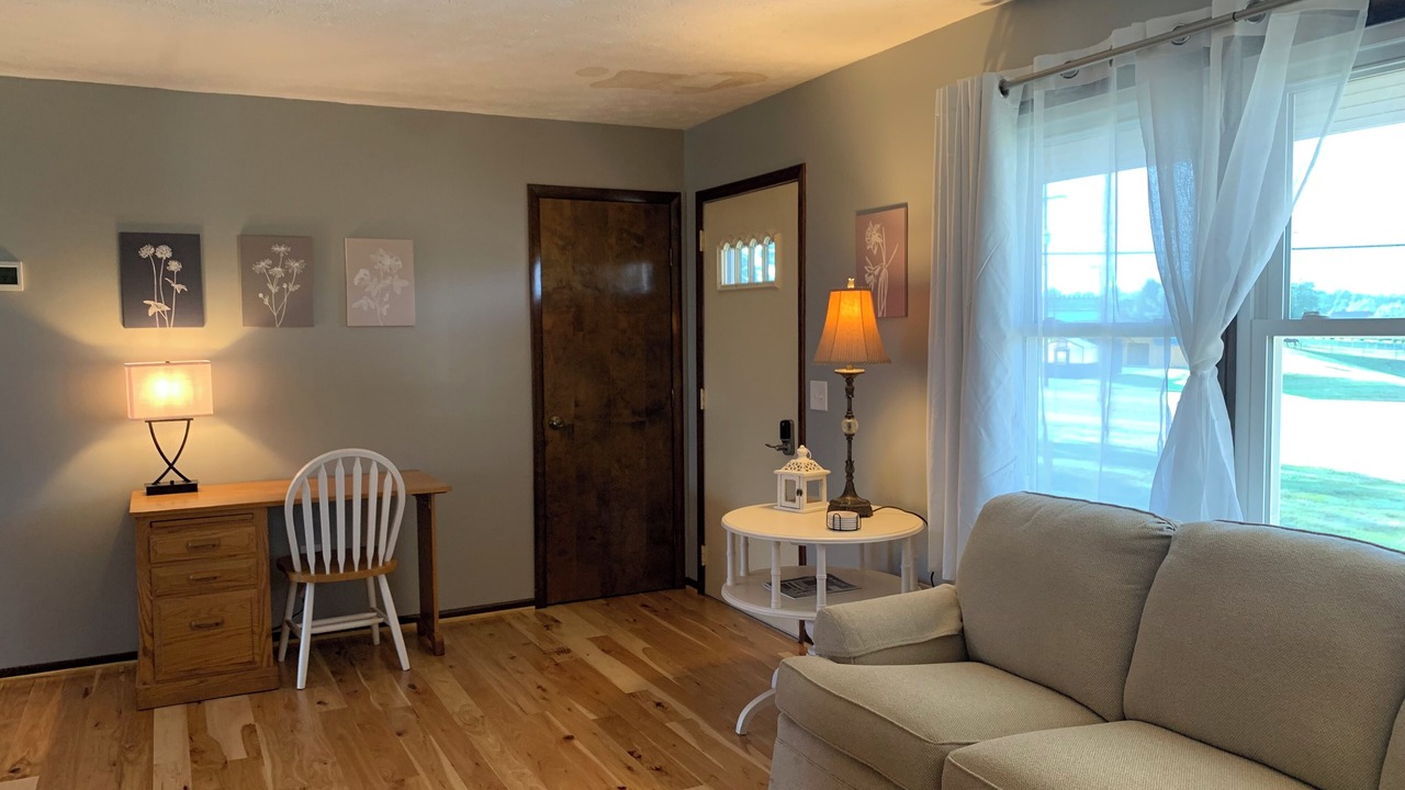 Photo of Livingroom in Millersburg