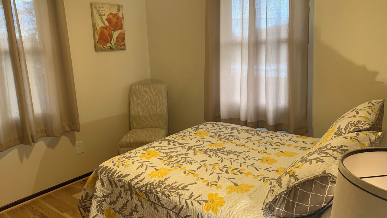 Photo of Bedroom in Millersburg