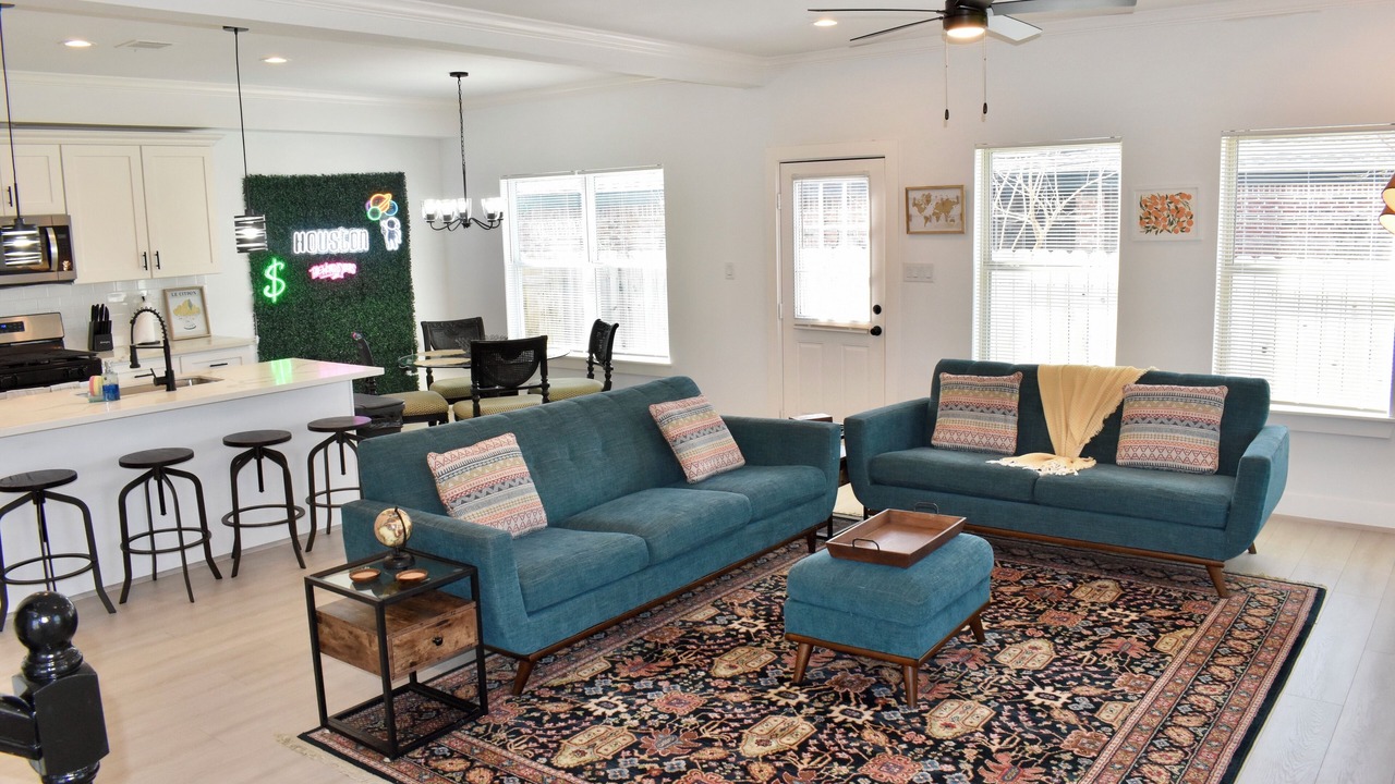 Photo of Livingroom in Northeast Houston
