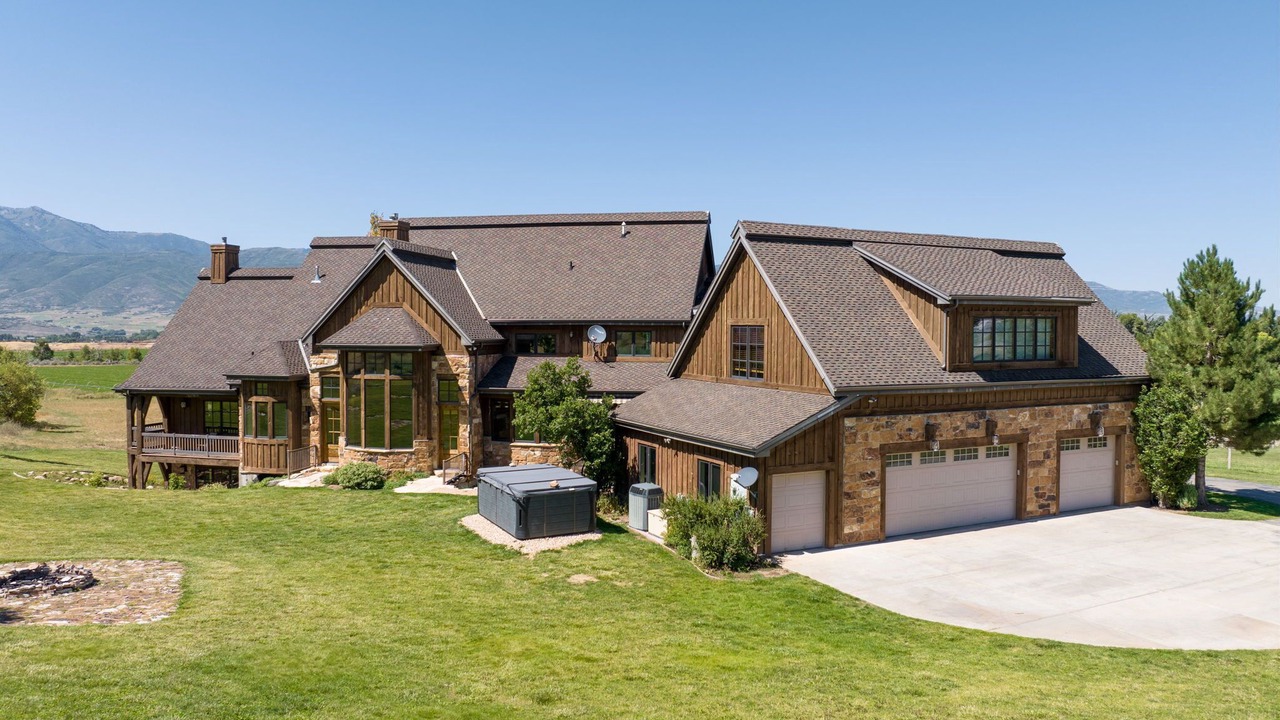 Photo of Outdoor in Daniel