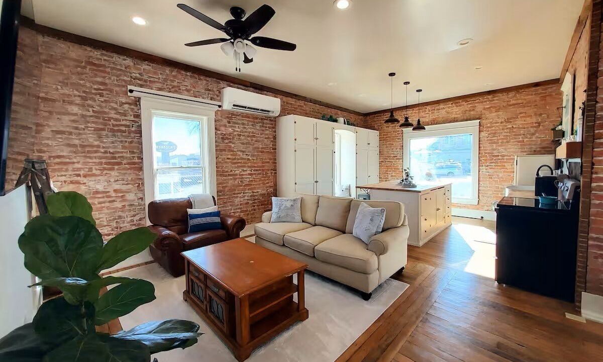 Photo of Livingroom in Salmon