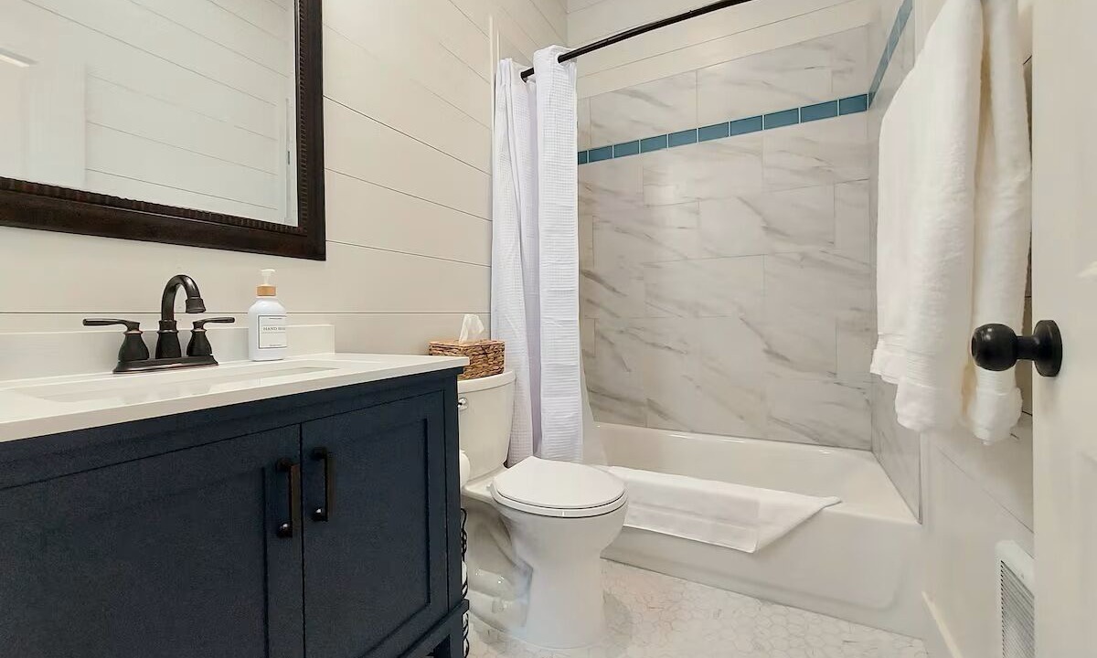 Photo of Bathroom in Salmon