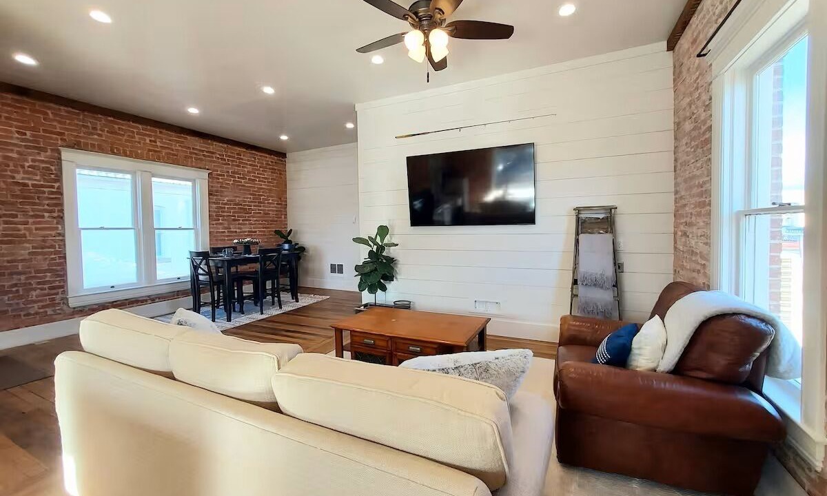 Photo of Livingroom in Salmon
