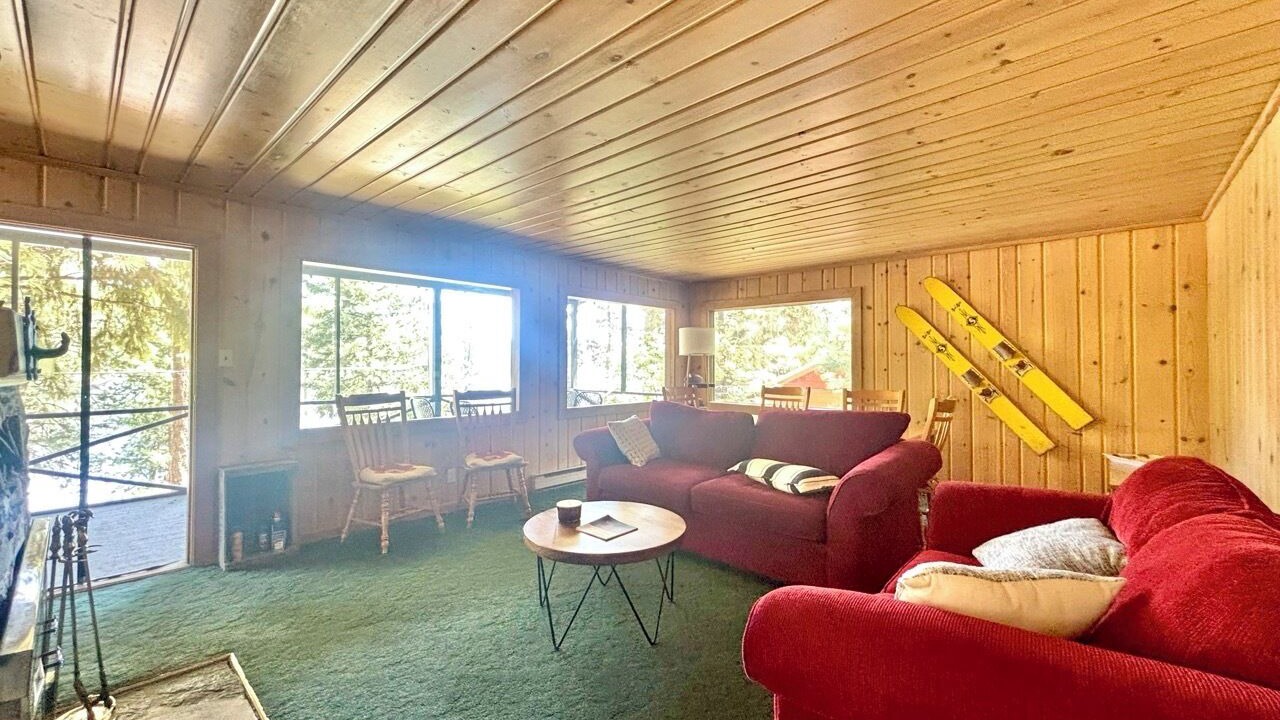 Photo of Livingroom in Worley
