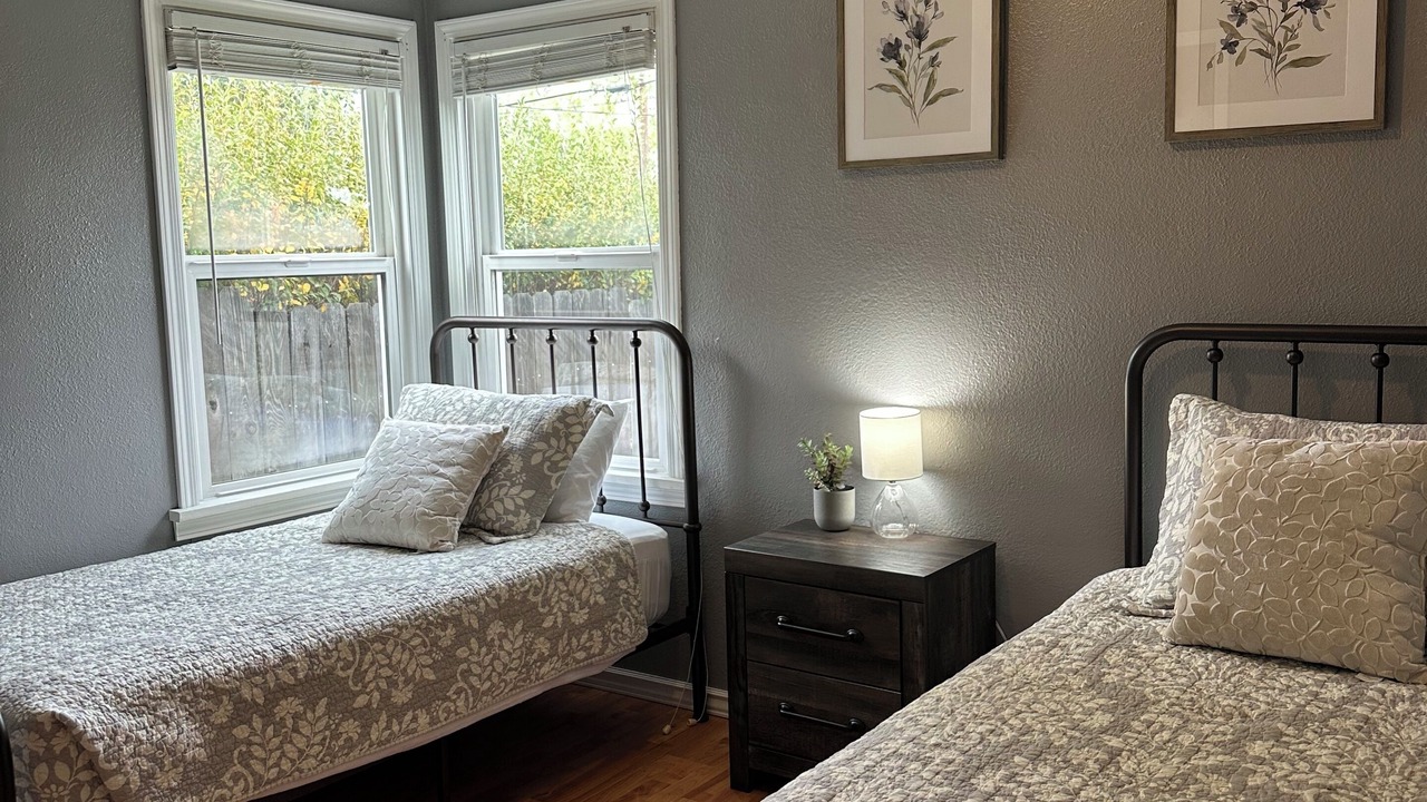 Photo of Bedroom in Central - Terry