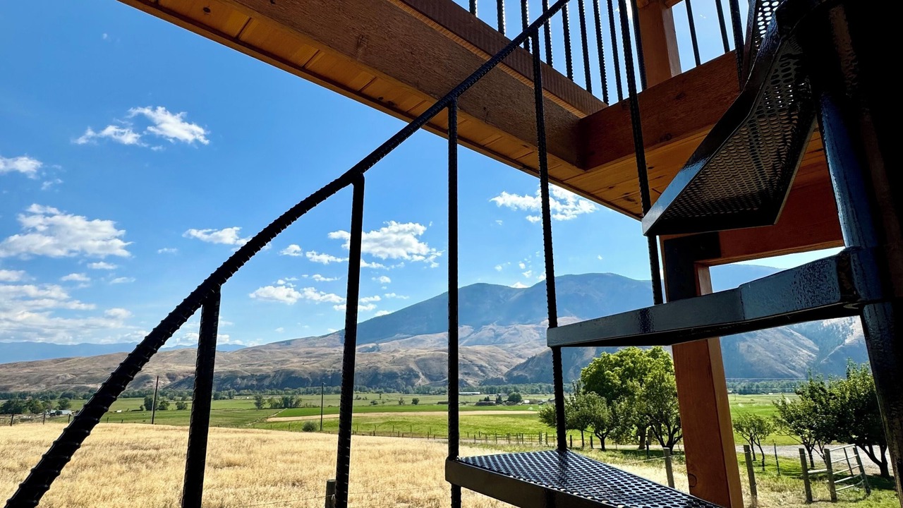 Photo of Outdoor in Salmon