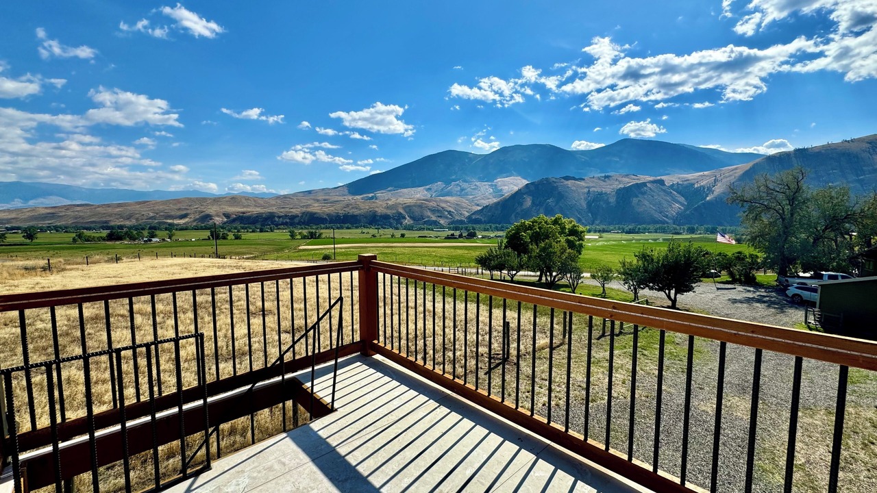 Photo of Outdoor in Salmon