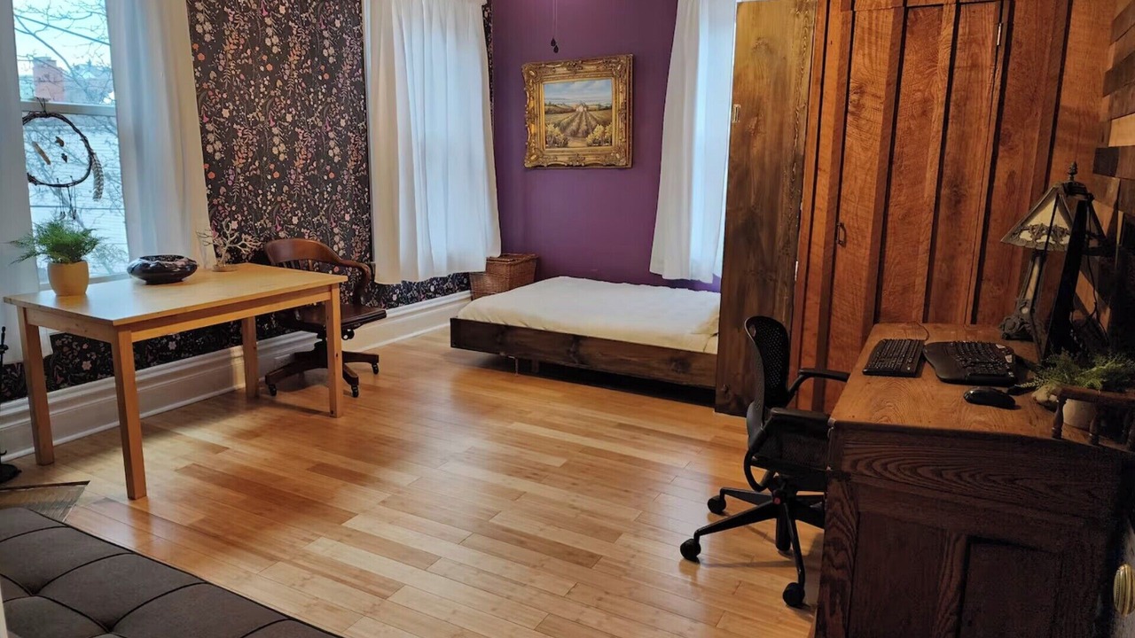 Photo of Bedroom in Shadyside