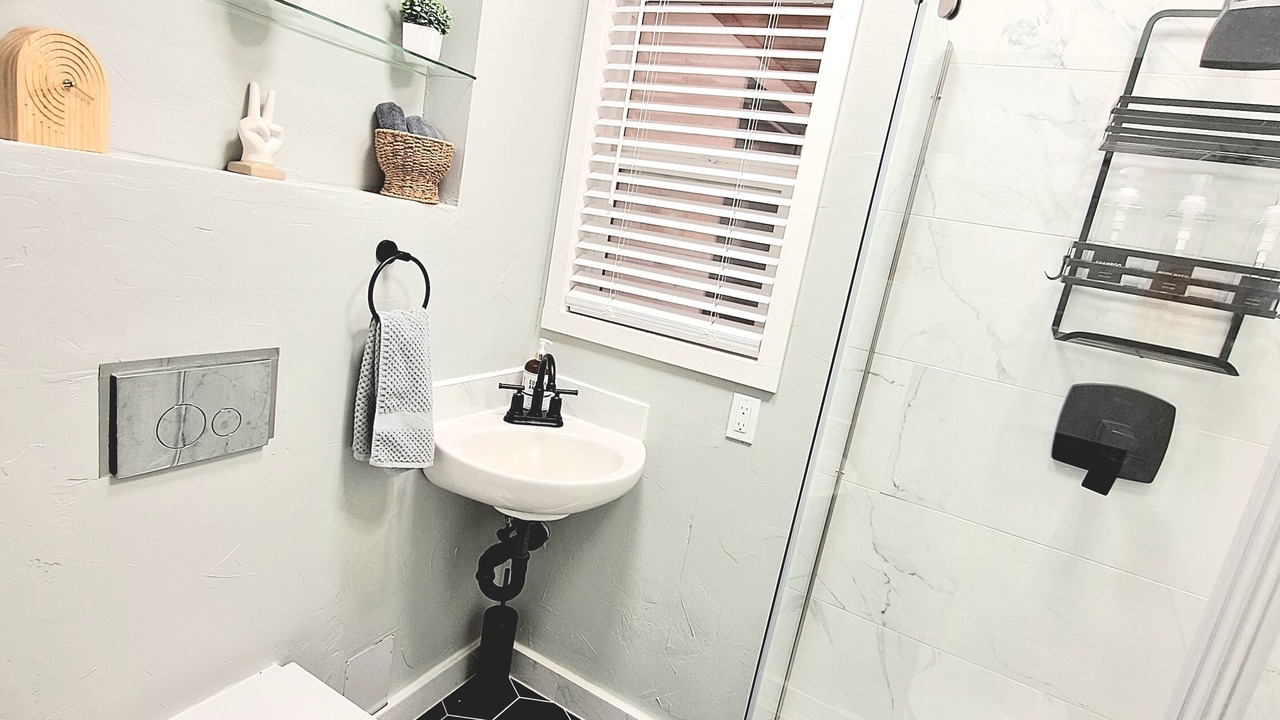 Photo of Bathroom in Veterans Park