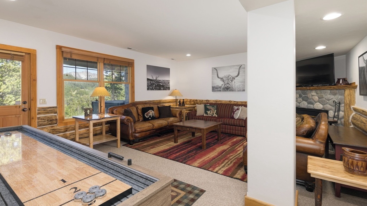 Photo of Livingroom in Powder Ridge