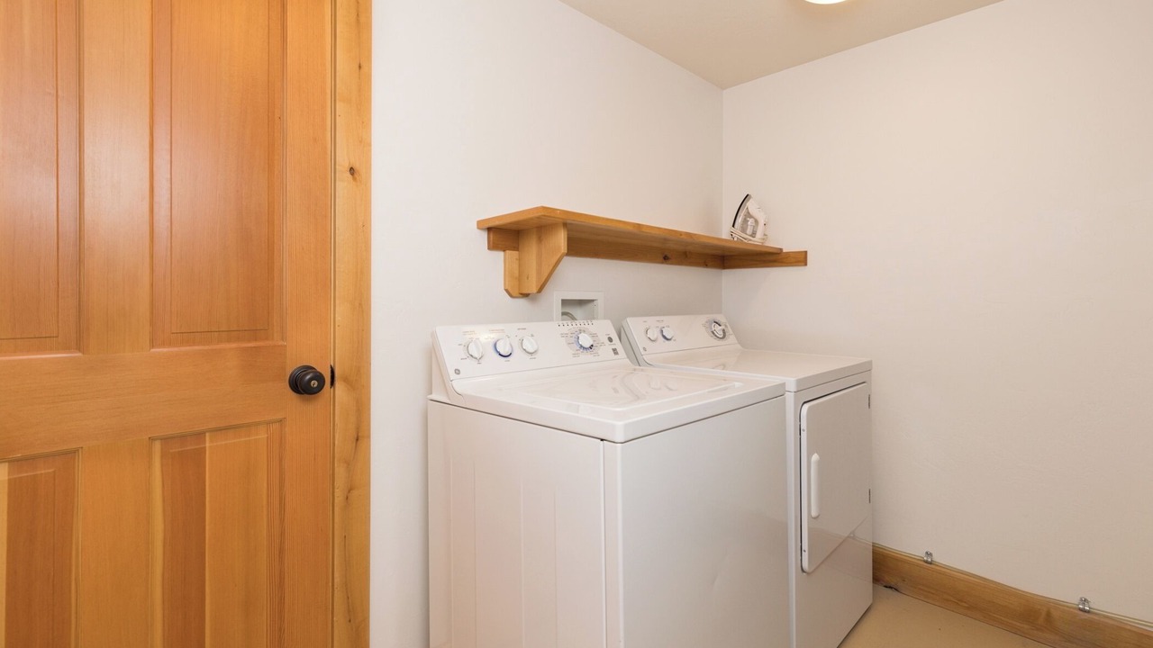 Photo of Bedroom in Powder Ridge