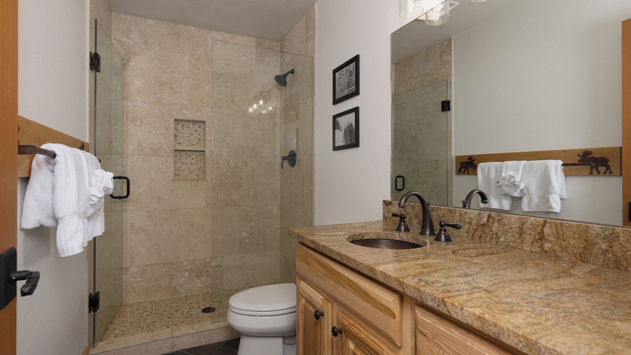 Photo of Bathroom in Powder Ridge