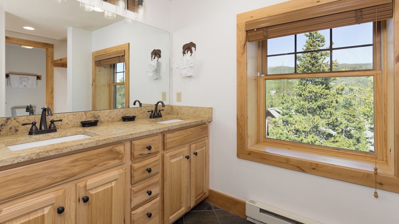 Photo of Bathroom in Powder Ridge