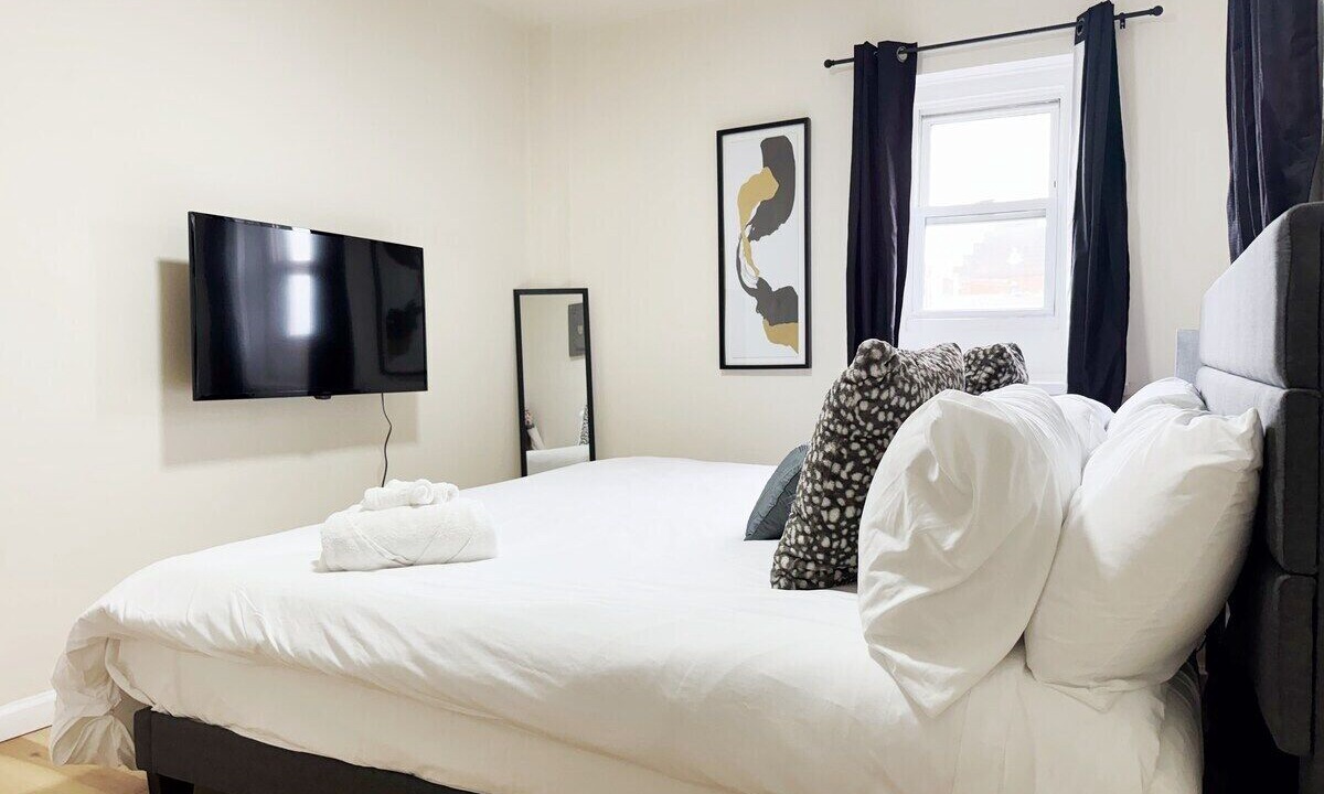 Photo of Bedroom in Evansville