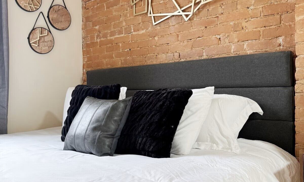 Photo of Bedroom in Evansville