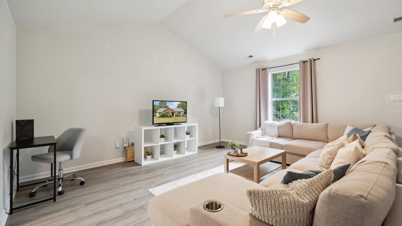 Photo of Livingroom in Paw Creek
