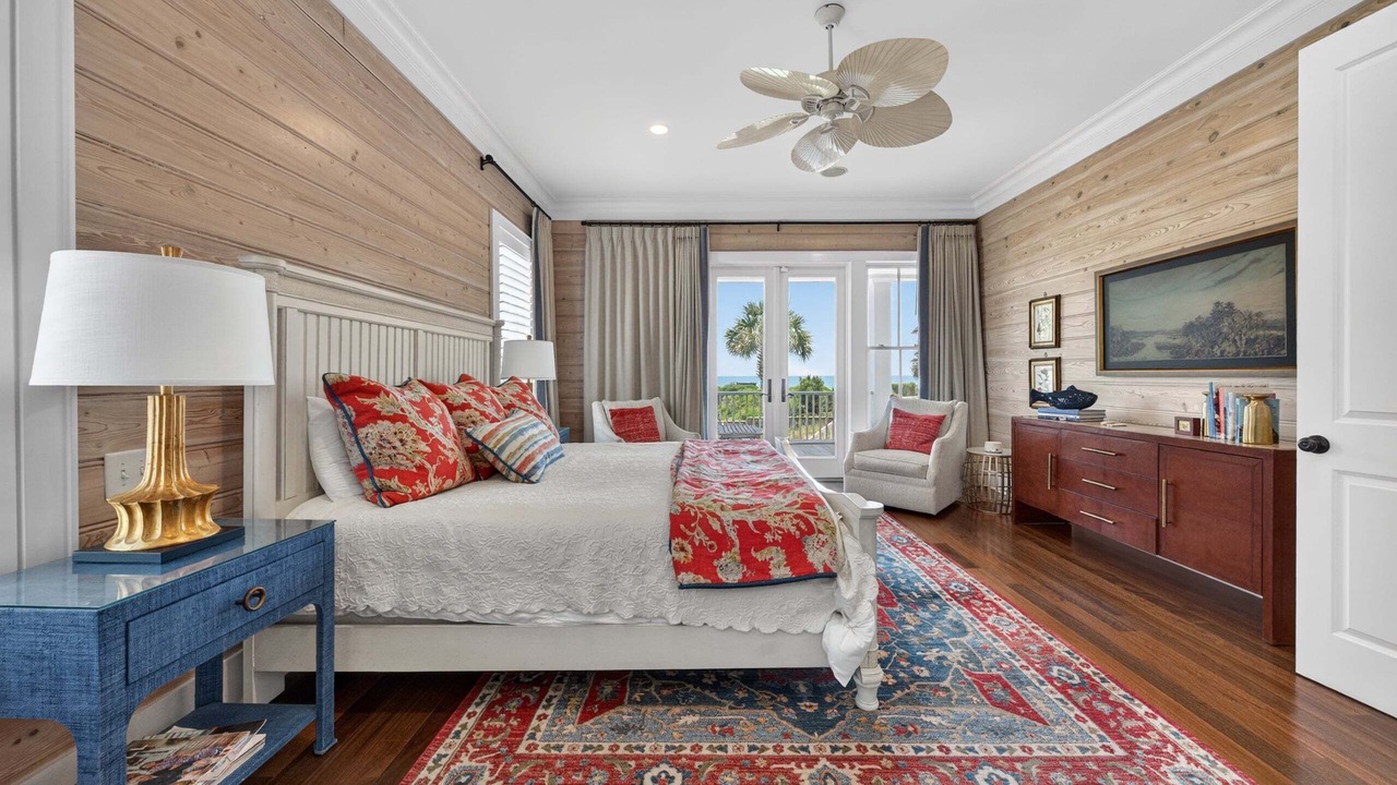 Photo of Bedroom in Debordieu Colony