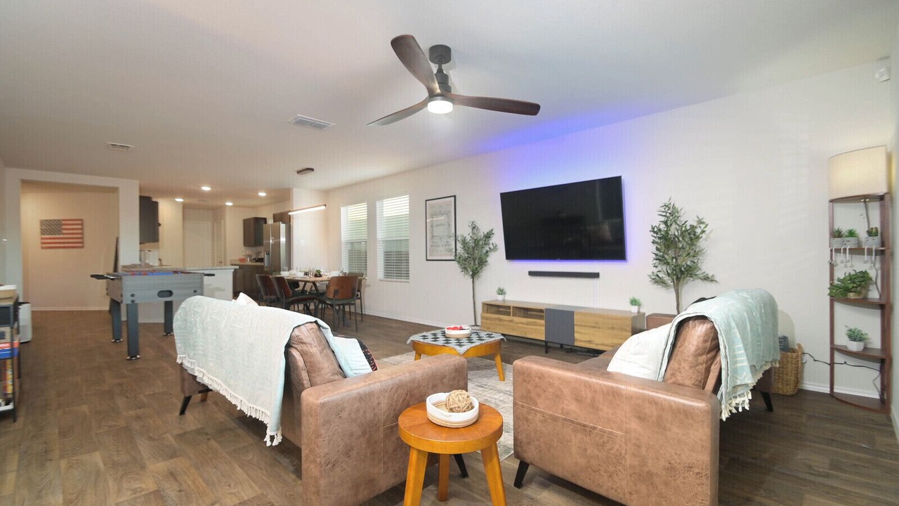 Photo of Livingroom in Medina Valley