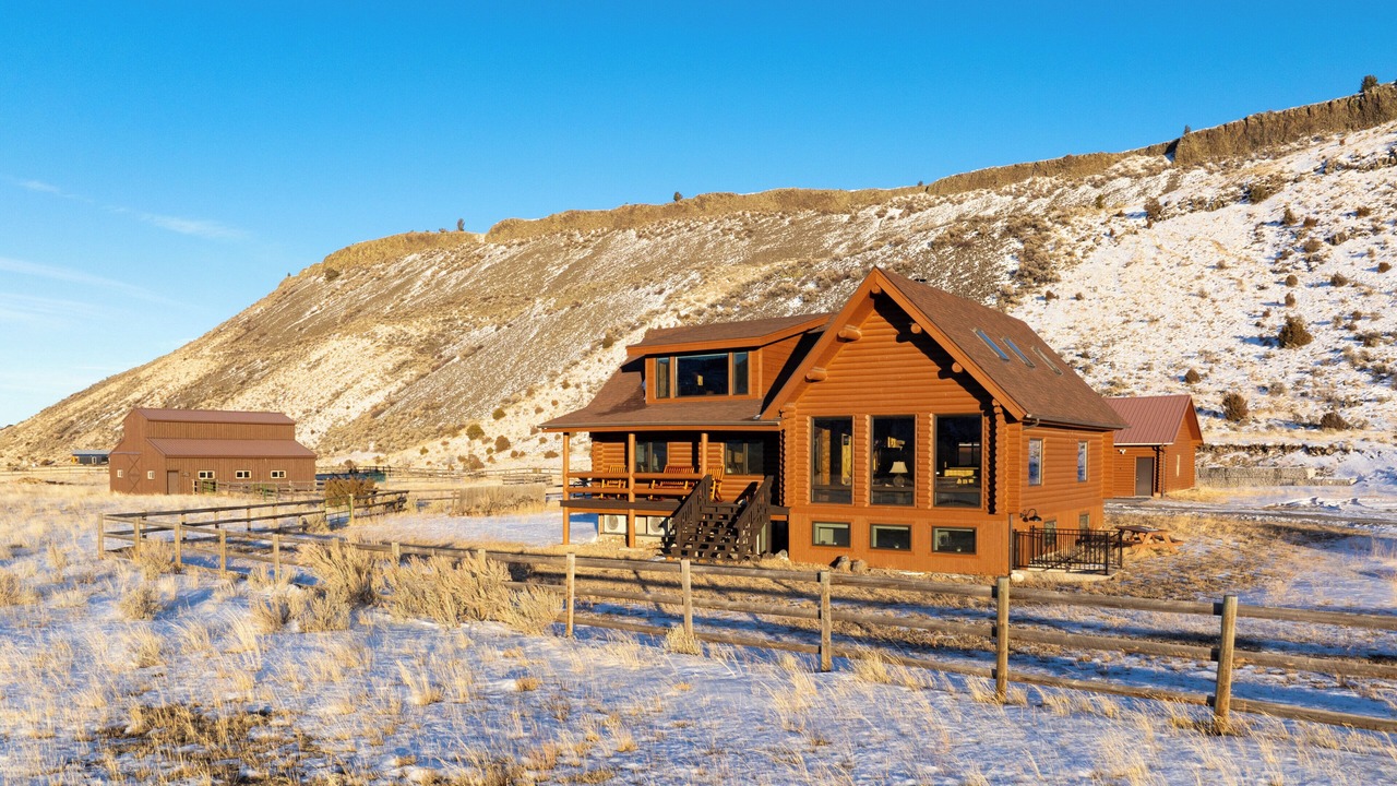 Photo of Outdoor in Emigrant