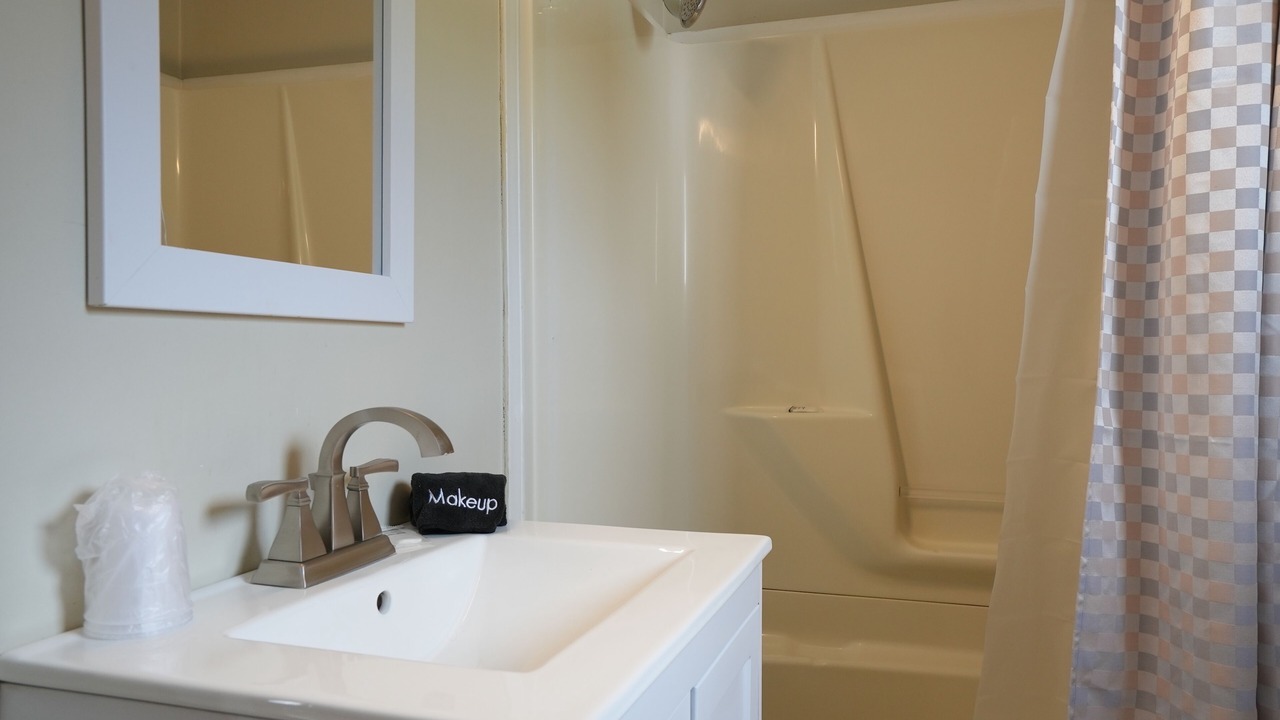 Photo of Bathroom in Maysville