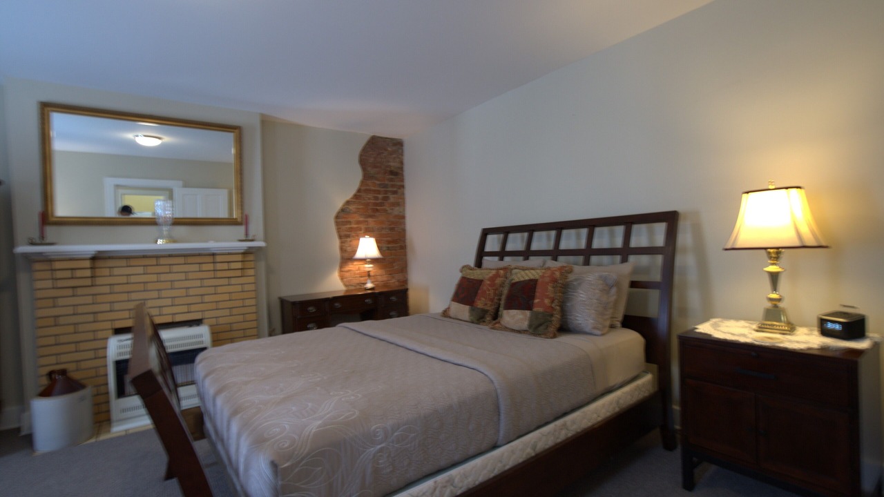 Photo of Bedroom in Maysville