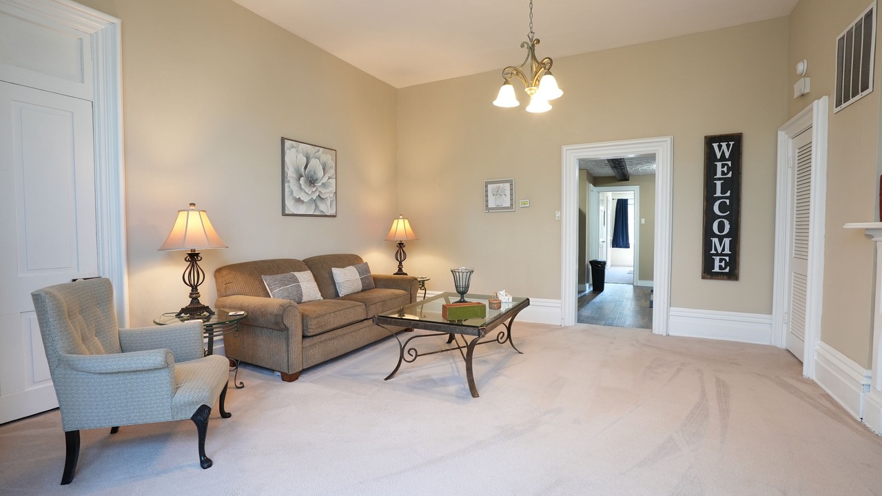 Photo of Livingroom in Maysville